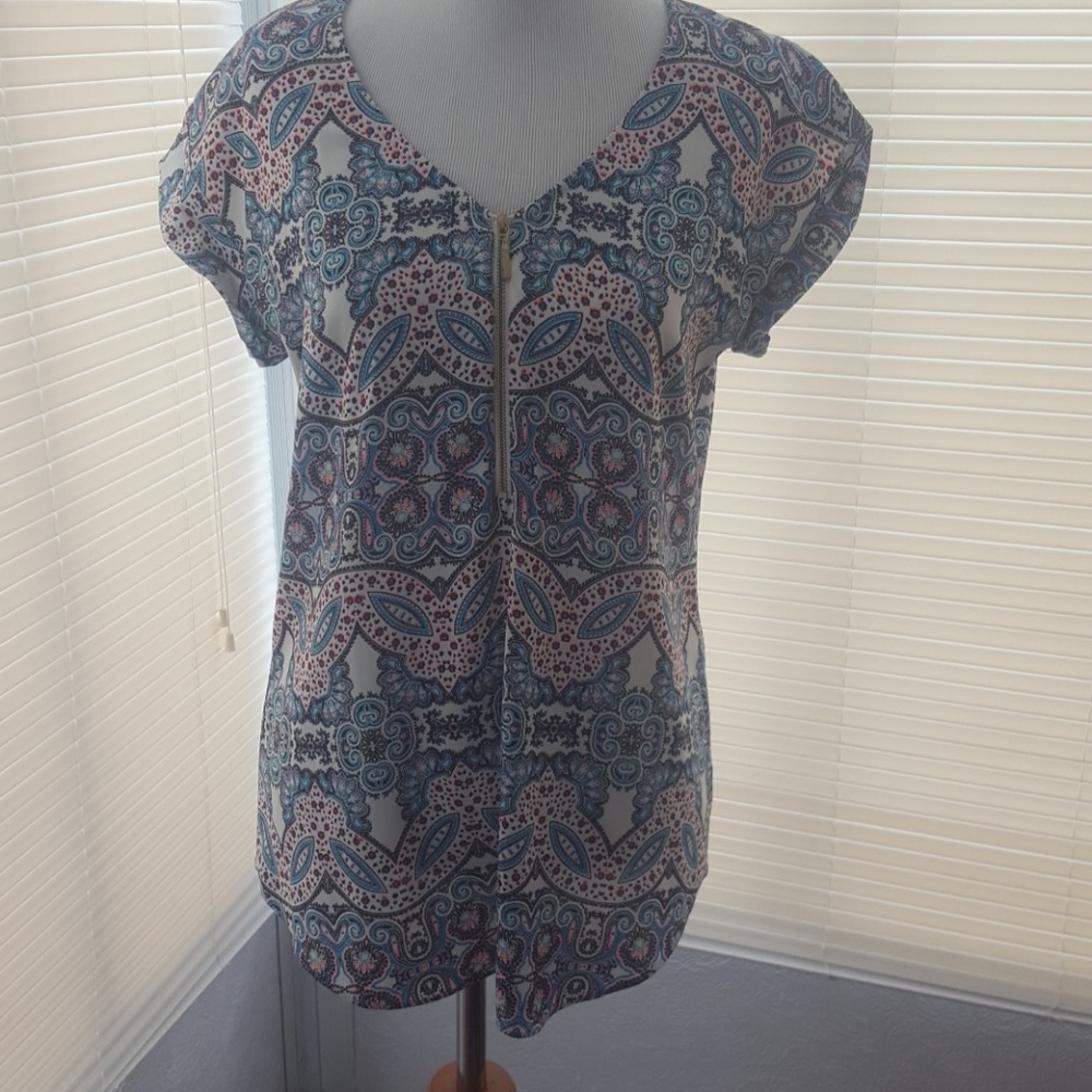 Women's blouse